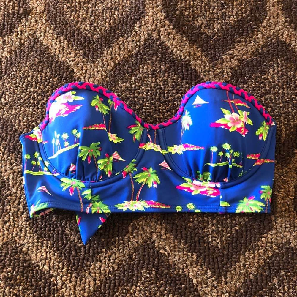 Hollister tube top